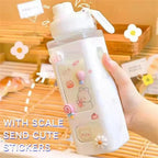 Kawaii Trinkflasche 700 & 900 ml – mit Strohhalm, Sticker & süßem Design, BPA-frei | Thryvo Fitness