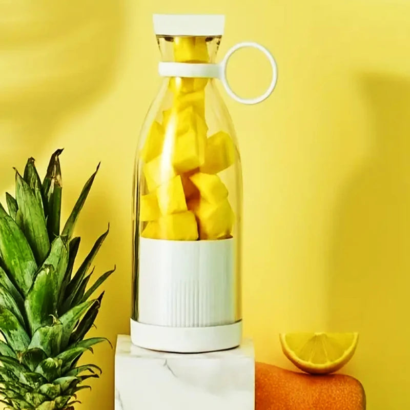 Mini Mixer USB – Tragbarer Smoothie Blender für Saft, Shakes & Protein Drinks | Thryvo Fitness