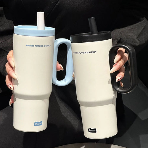 720ml Edelstahl Thermobecher mit Strohhalm & Griff – Vakuumisoliert für Kaffee, Eis & Outdoor | Thryvo Fitness